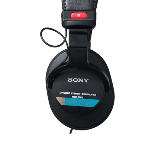 Sony MDR-7506 side view